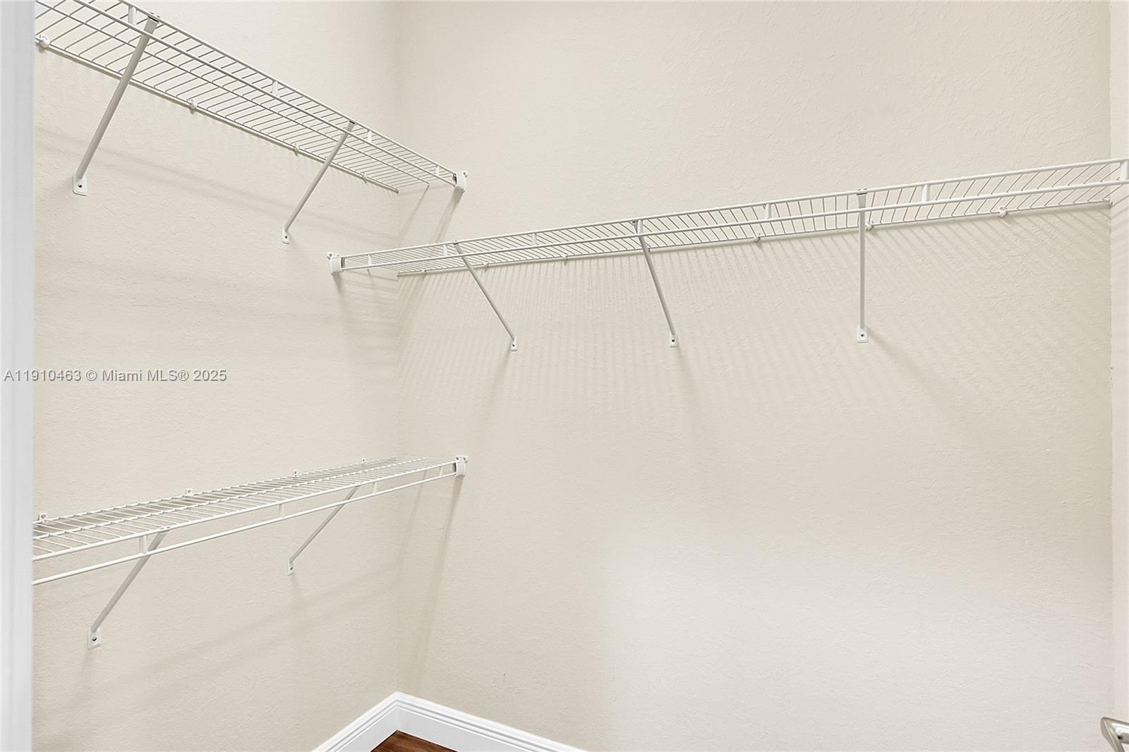 9051 Edgewater Bnd # 9051