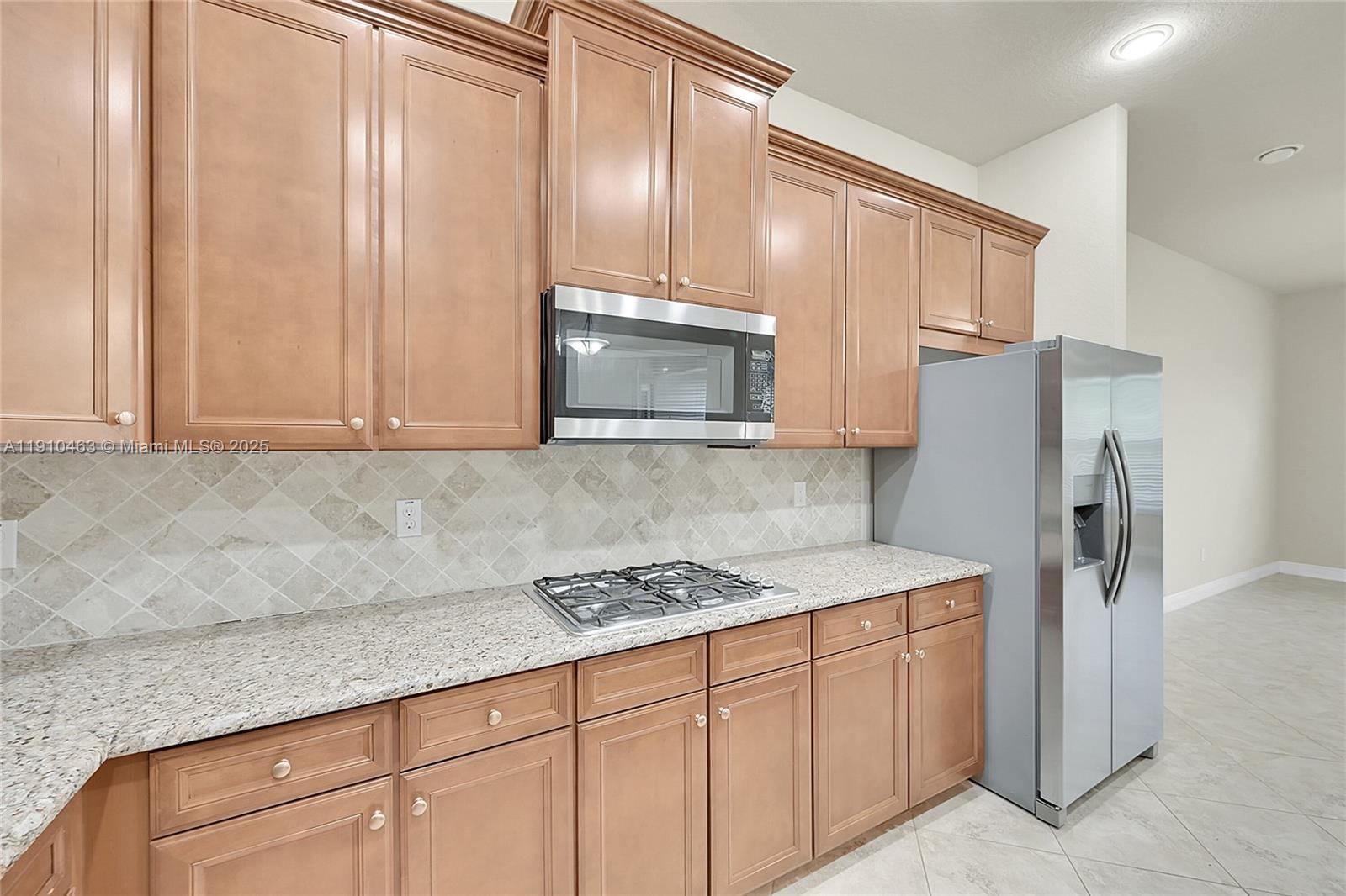 9051 Edgewater Bnd # 9051