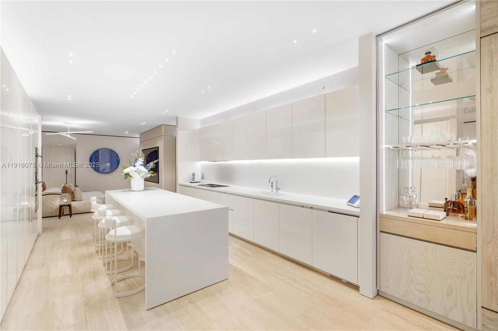 9001 Collins Ave # 207 Unit: S-207
