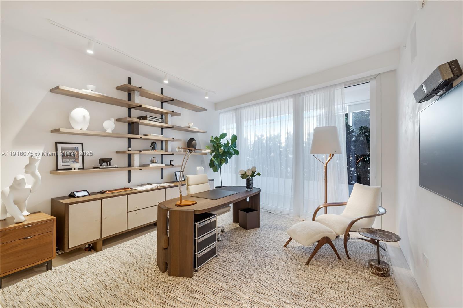 9001 Collins Ave # 207 Unit: S-207