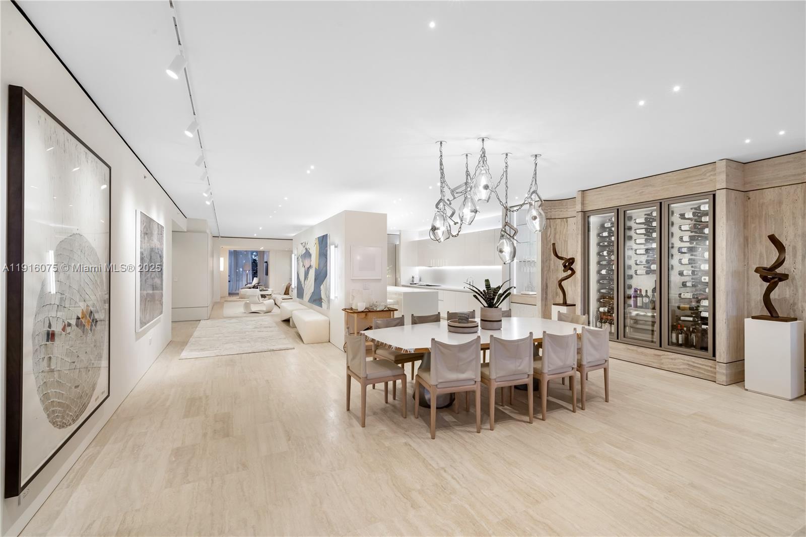9001 Collins Ave # 207 Unit: S-207