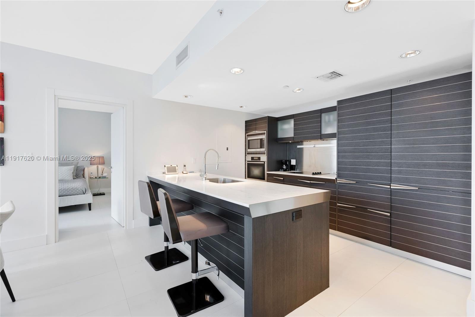 200 Biscayne Boulevard Way # 504