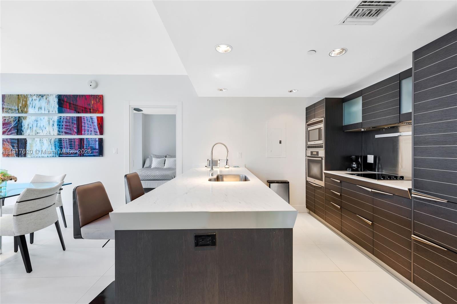 200 Biscayne Boulevard Way # 504