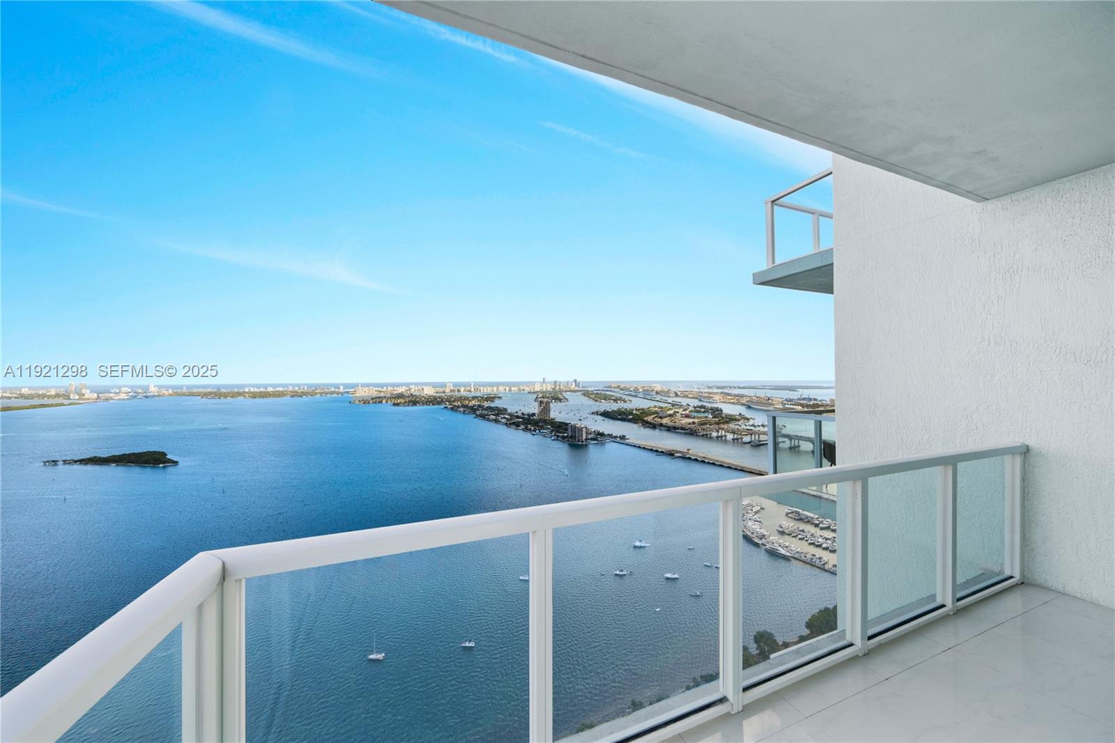 1900 N Bayshore Dr # 4902