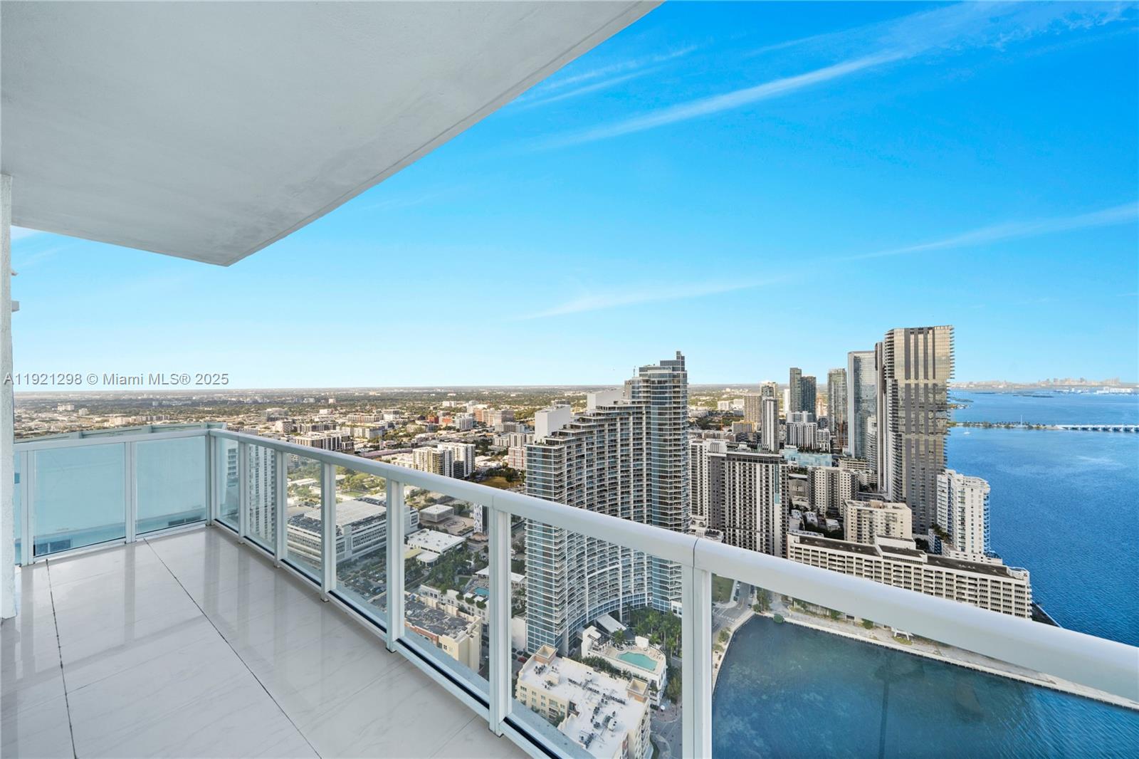 1900 N Bayshore Dr # 4902