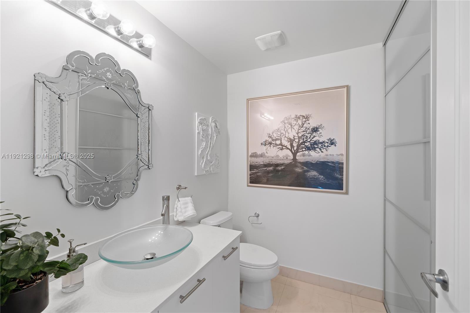 1900 N Bayshore Dr # 4902