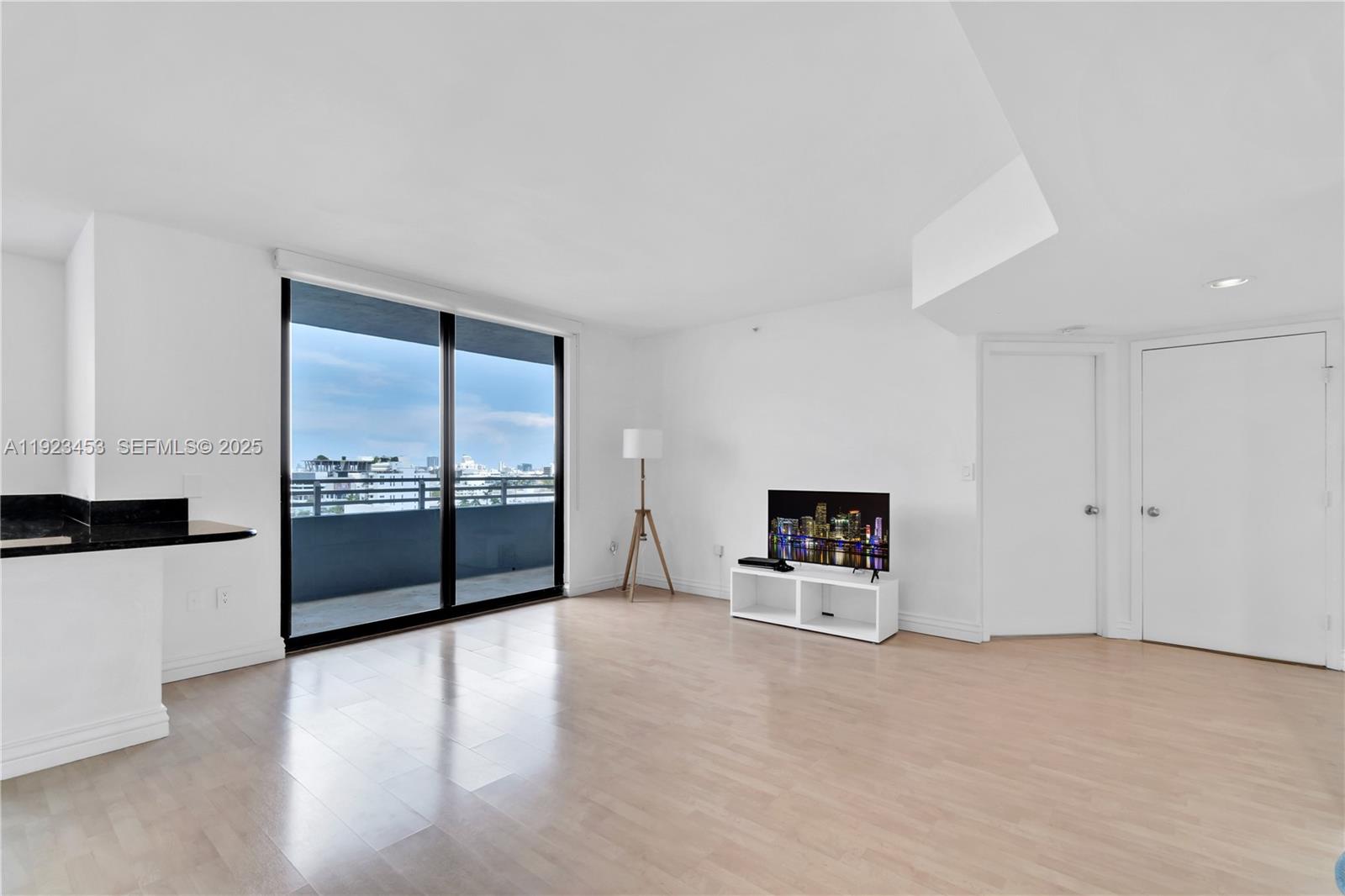 1330 West Ave # 1009