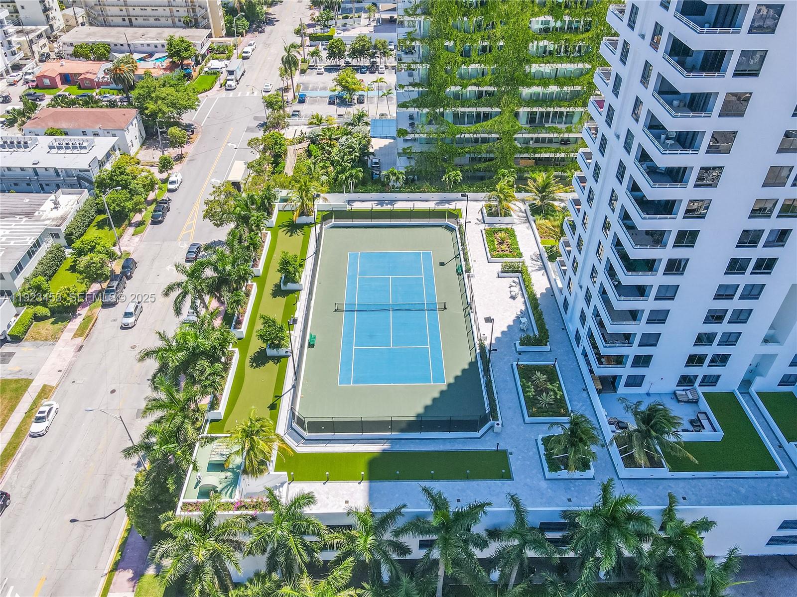 1330 West Ave # 1009