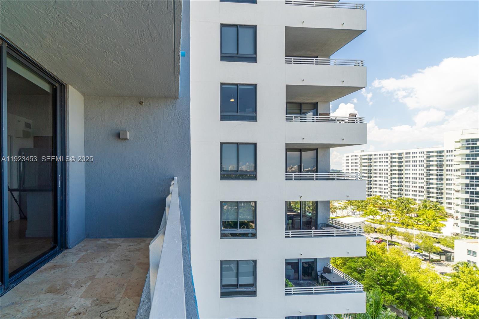1330 West Ave # 1009