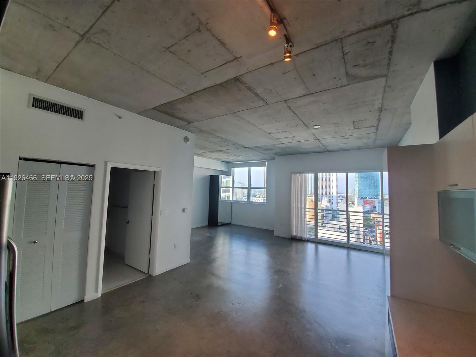 133 NE 2nd Ave # 1907
