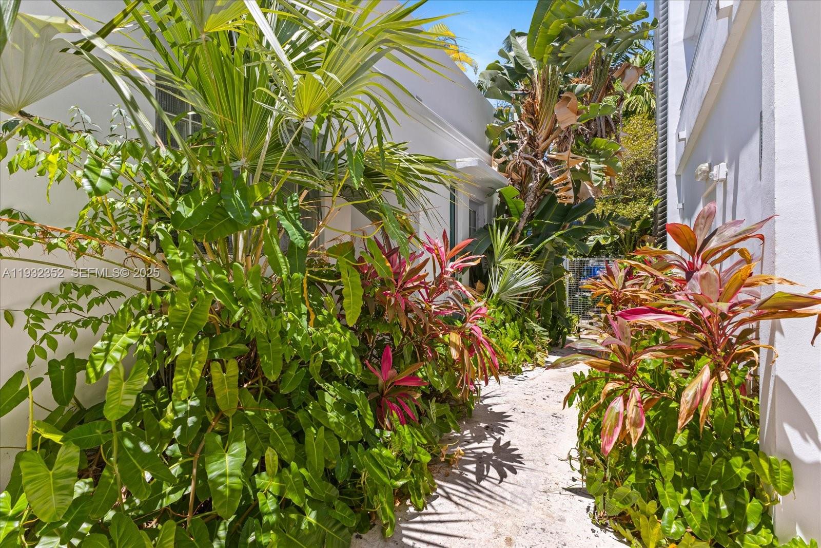 421 Meridian Ave # 19