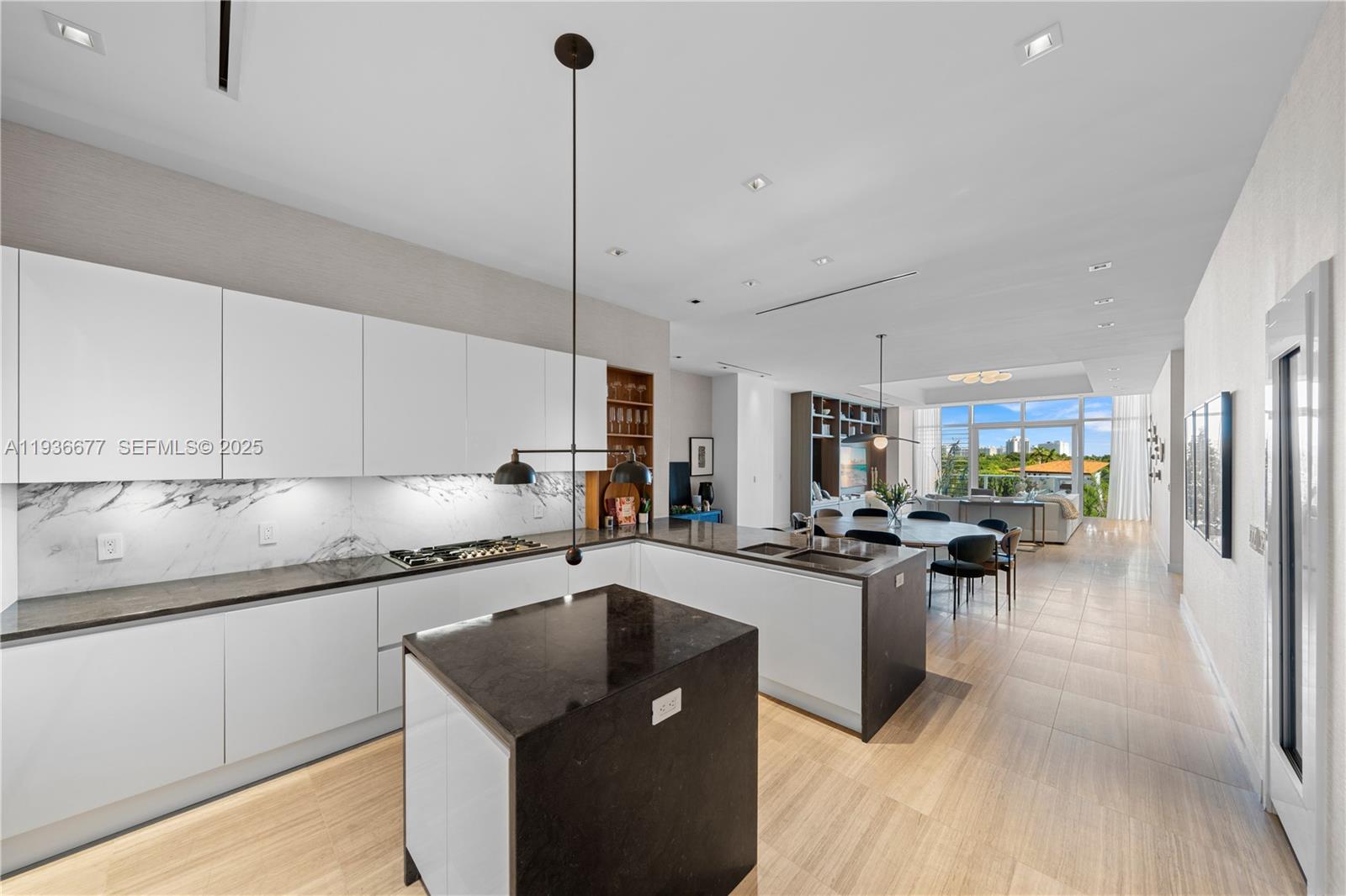 Ritz-Carlton Residences Miami Beach 304