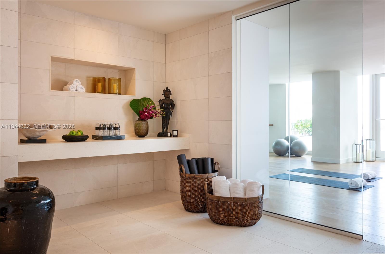 Ritz-Carlton Residences Miami Beach 304