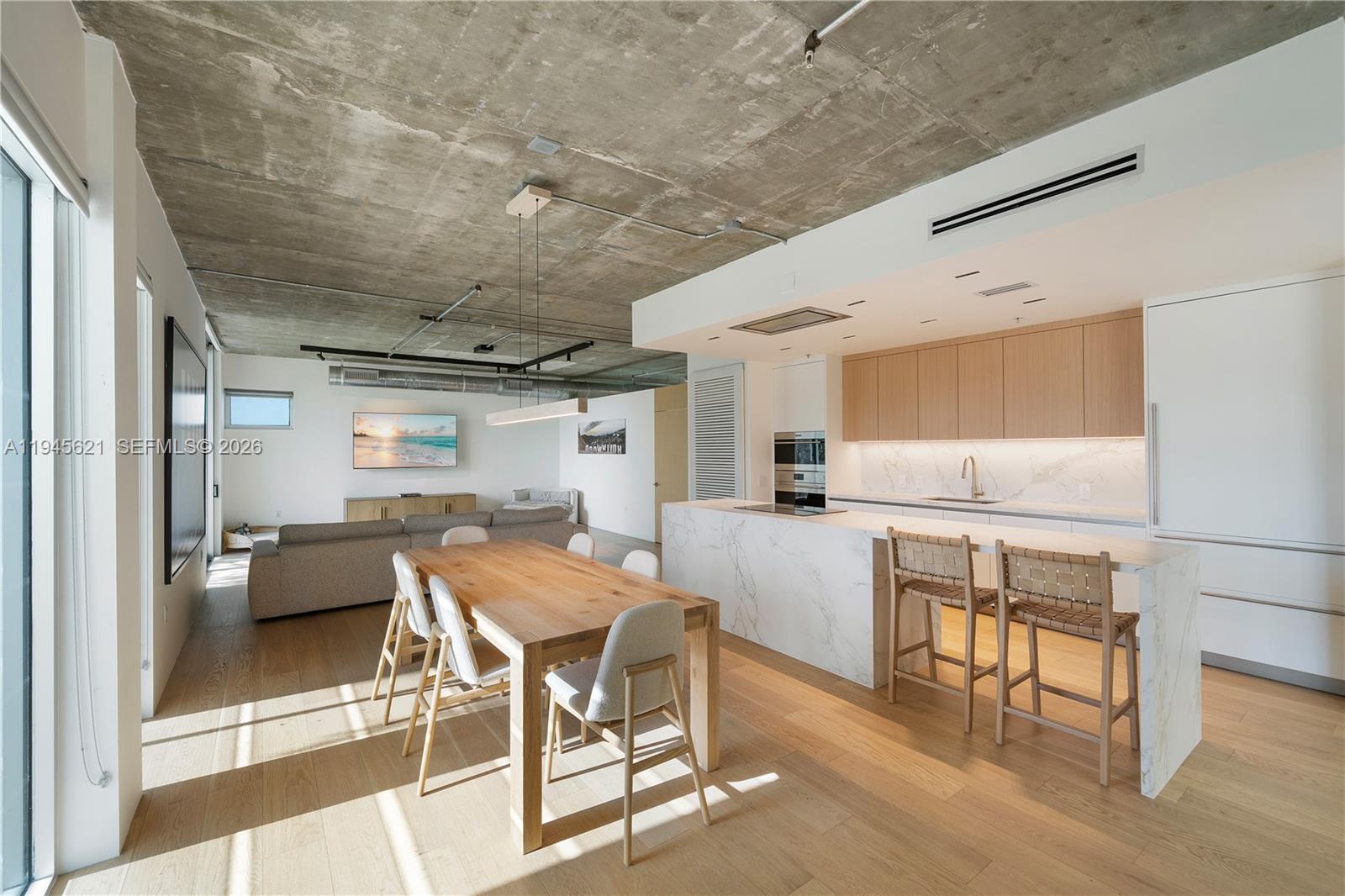 1700 Meridian Ave # 306