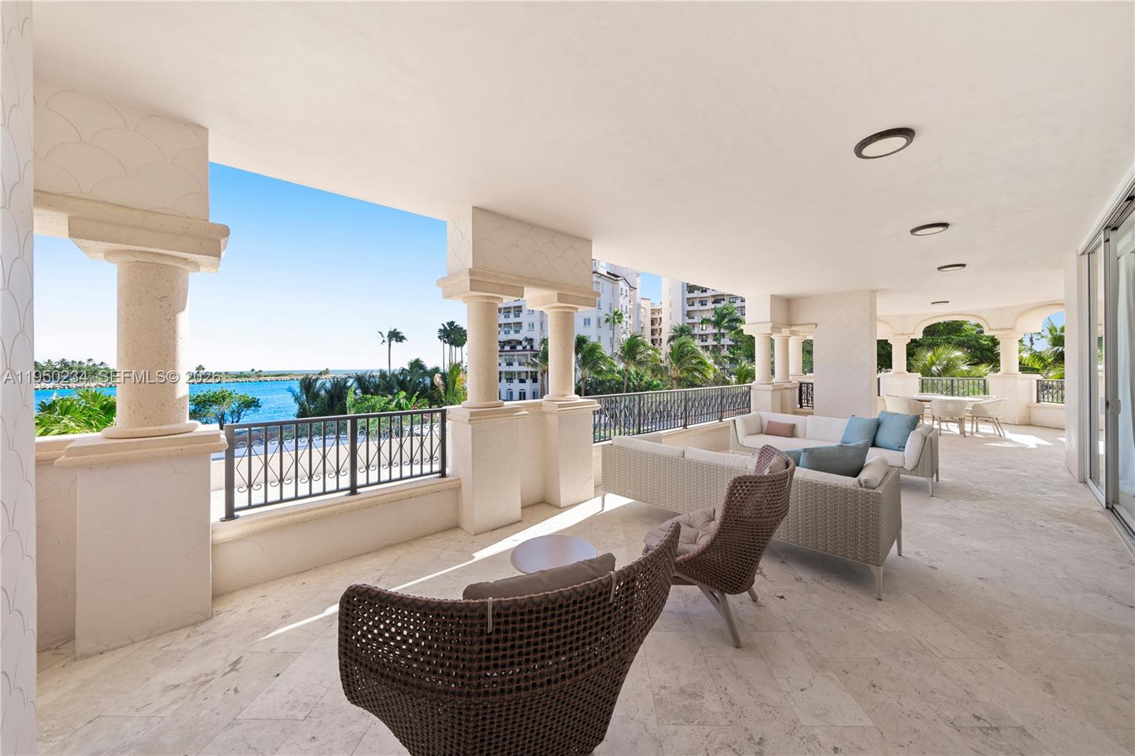 7124 Fisher Island Dr # 7124