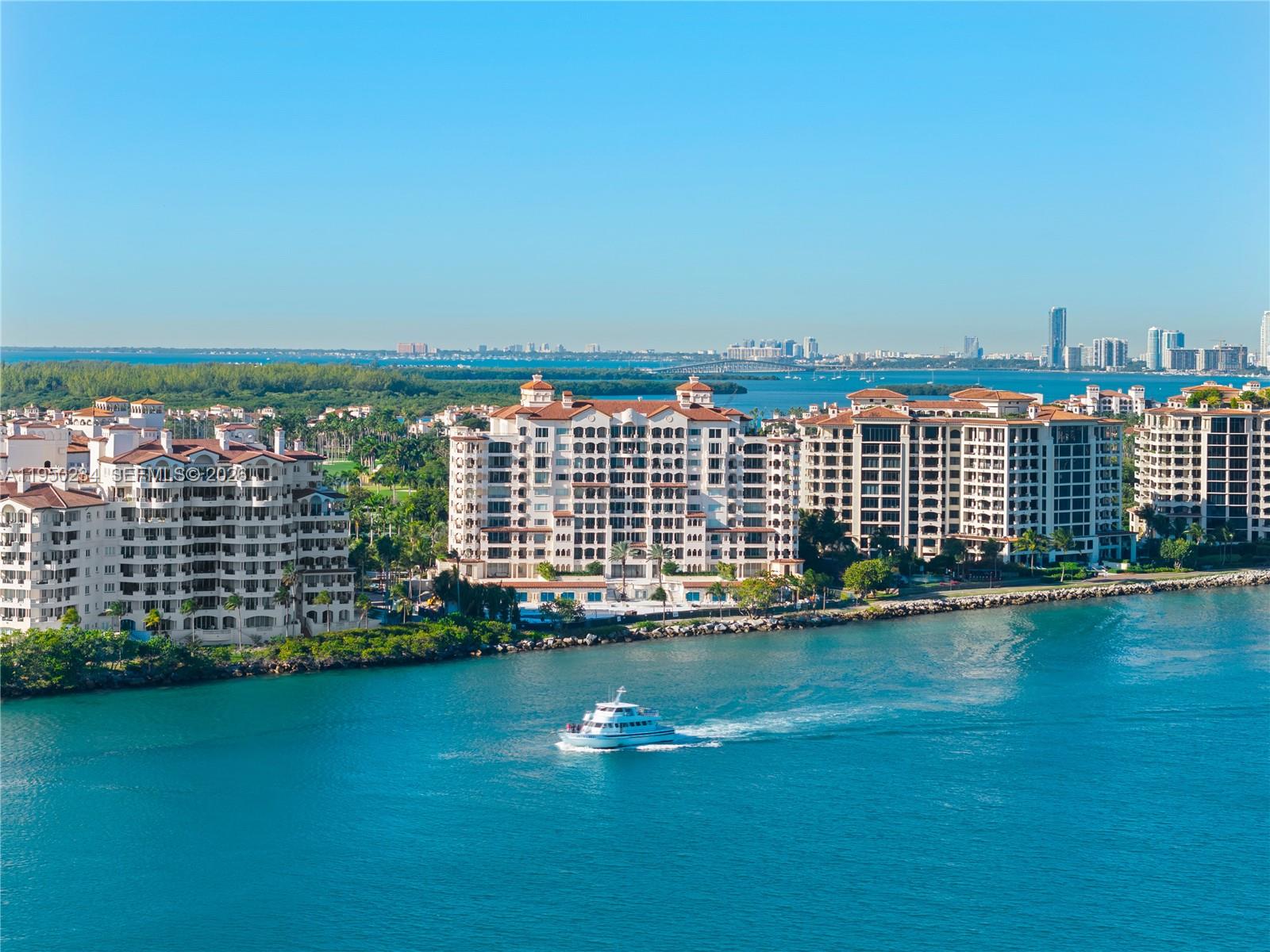 7124 Fisher Island Dr # 7124
