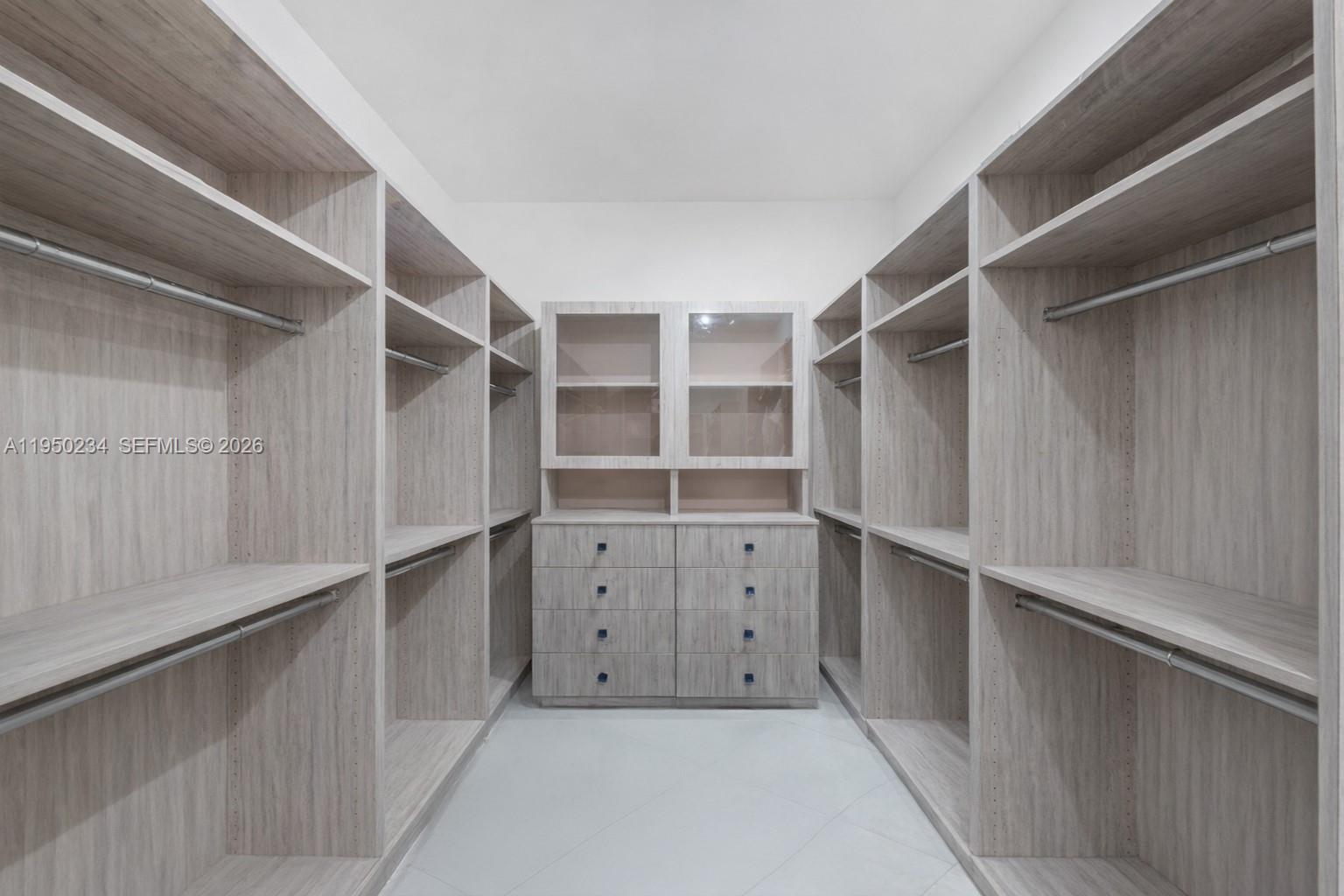 7124 Fisher Island Dr # 7124