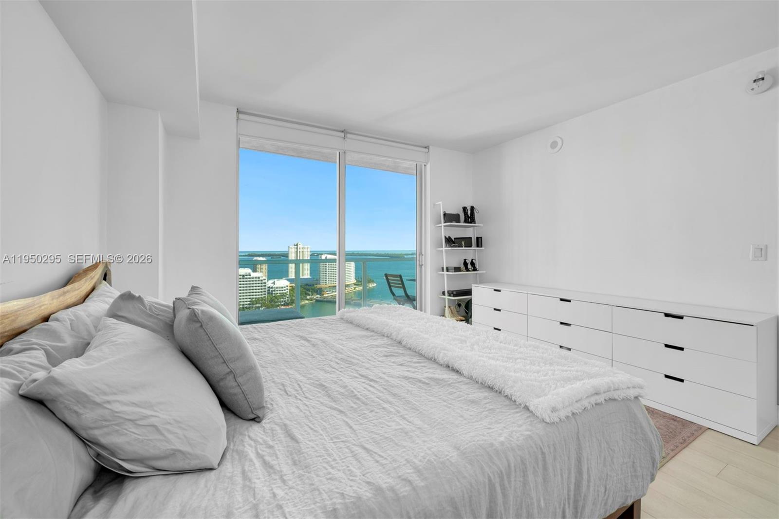 500 Brickell Ave # 2800