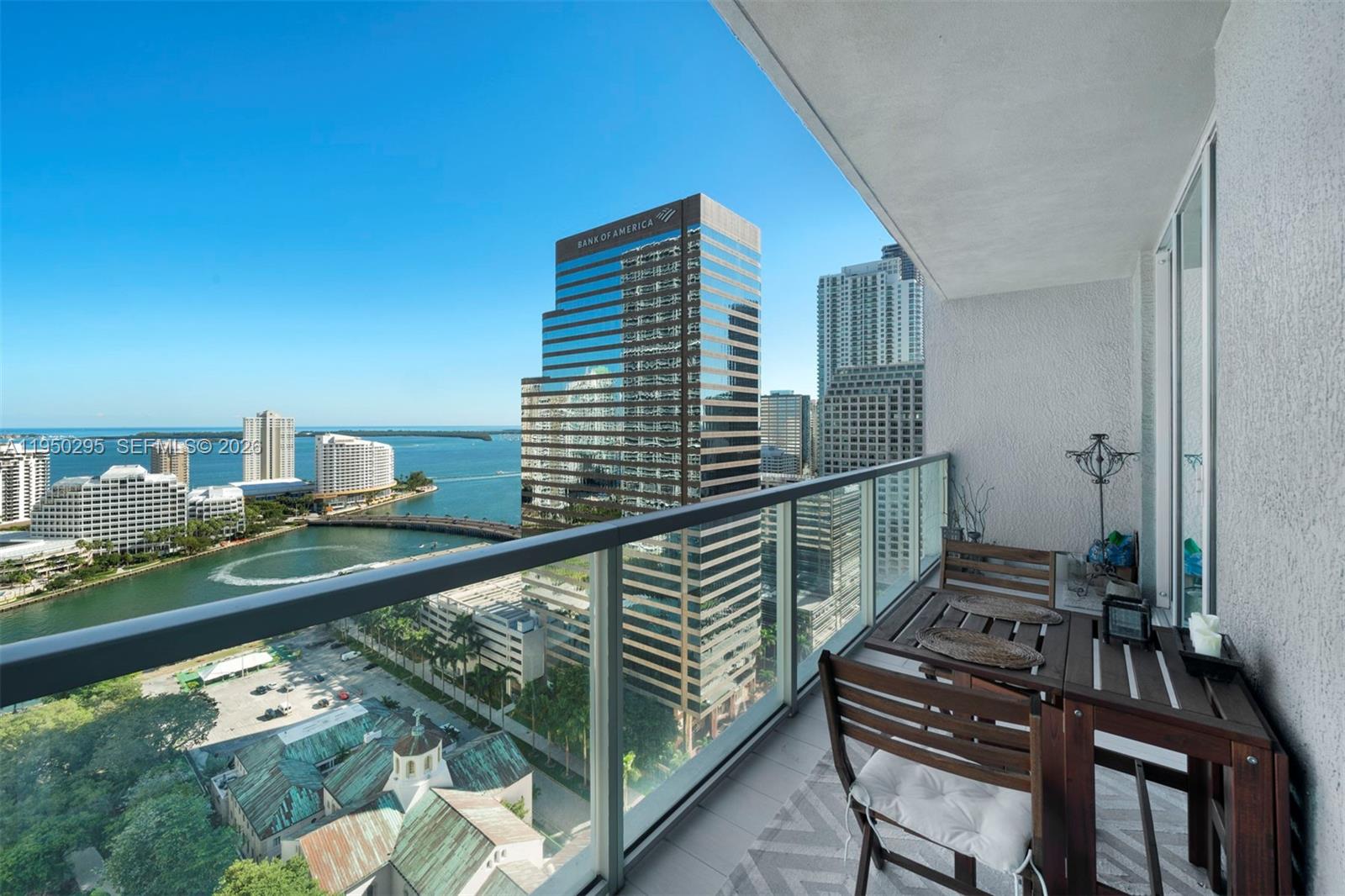 500 Brickell Ave # 2800