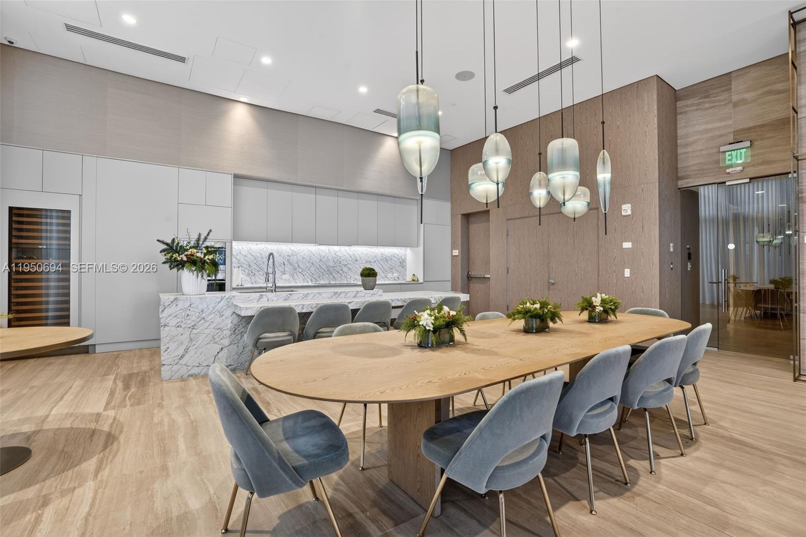 5775 Collins Ave # 405