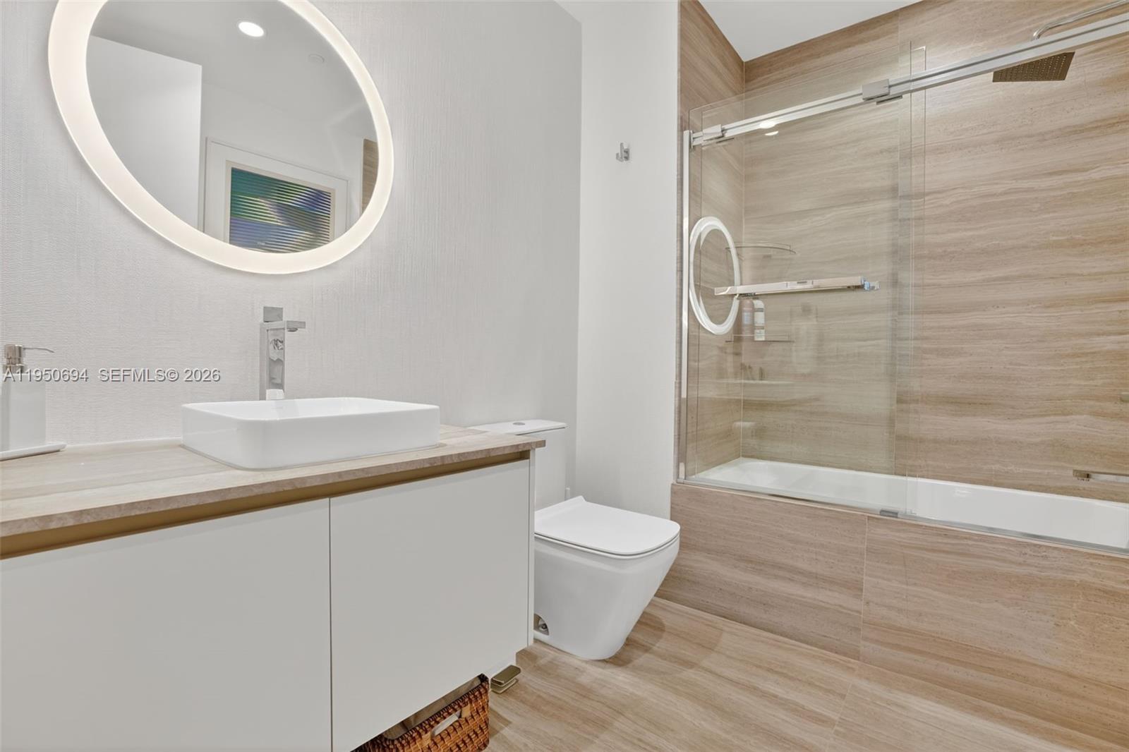 5775 Collins Ave # 405