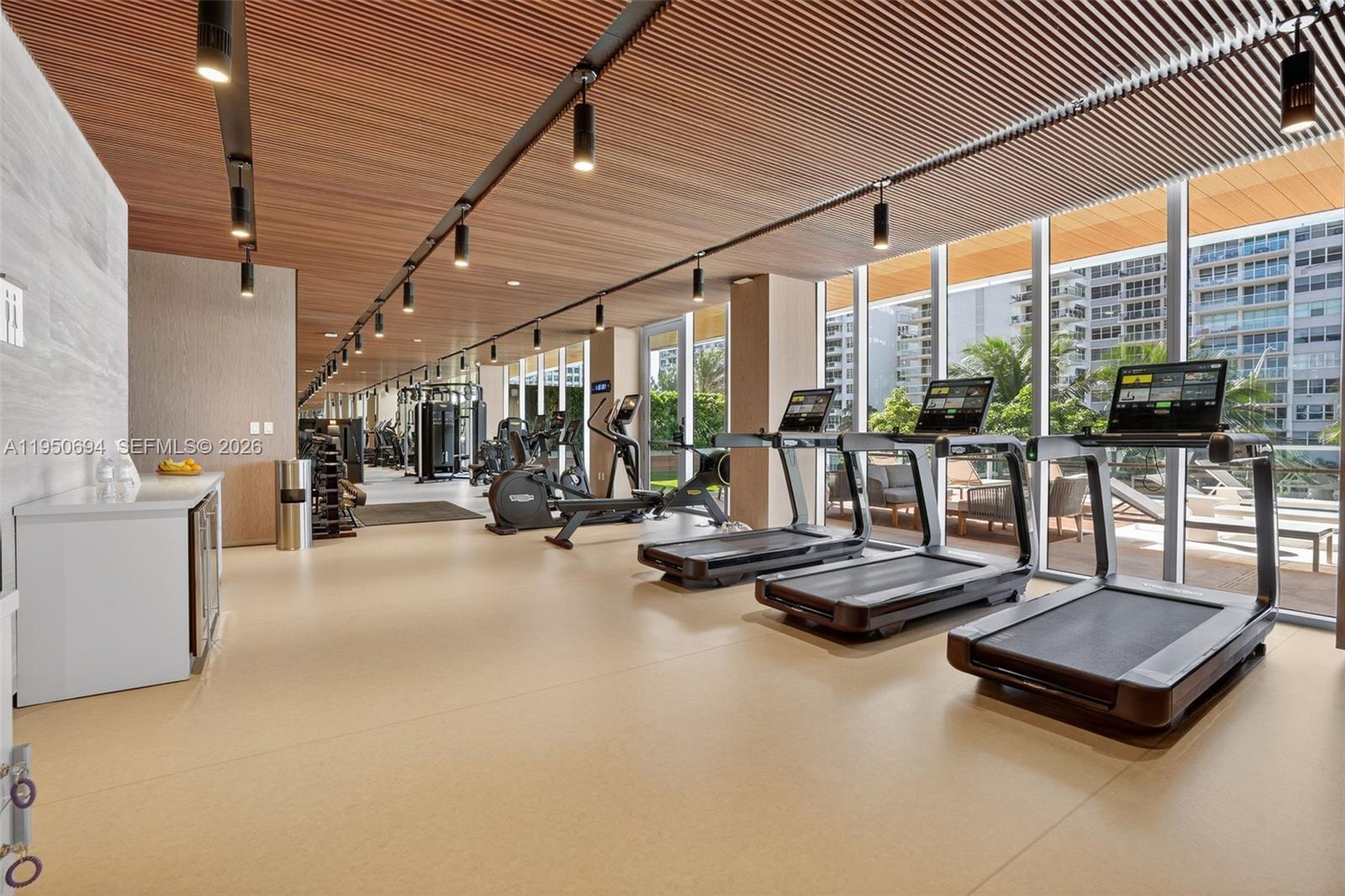 5775 Collins Ave # 405