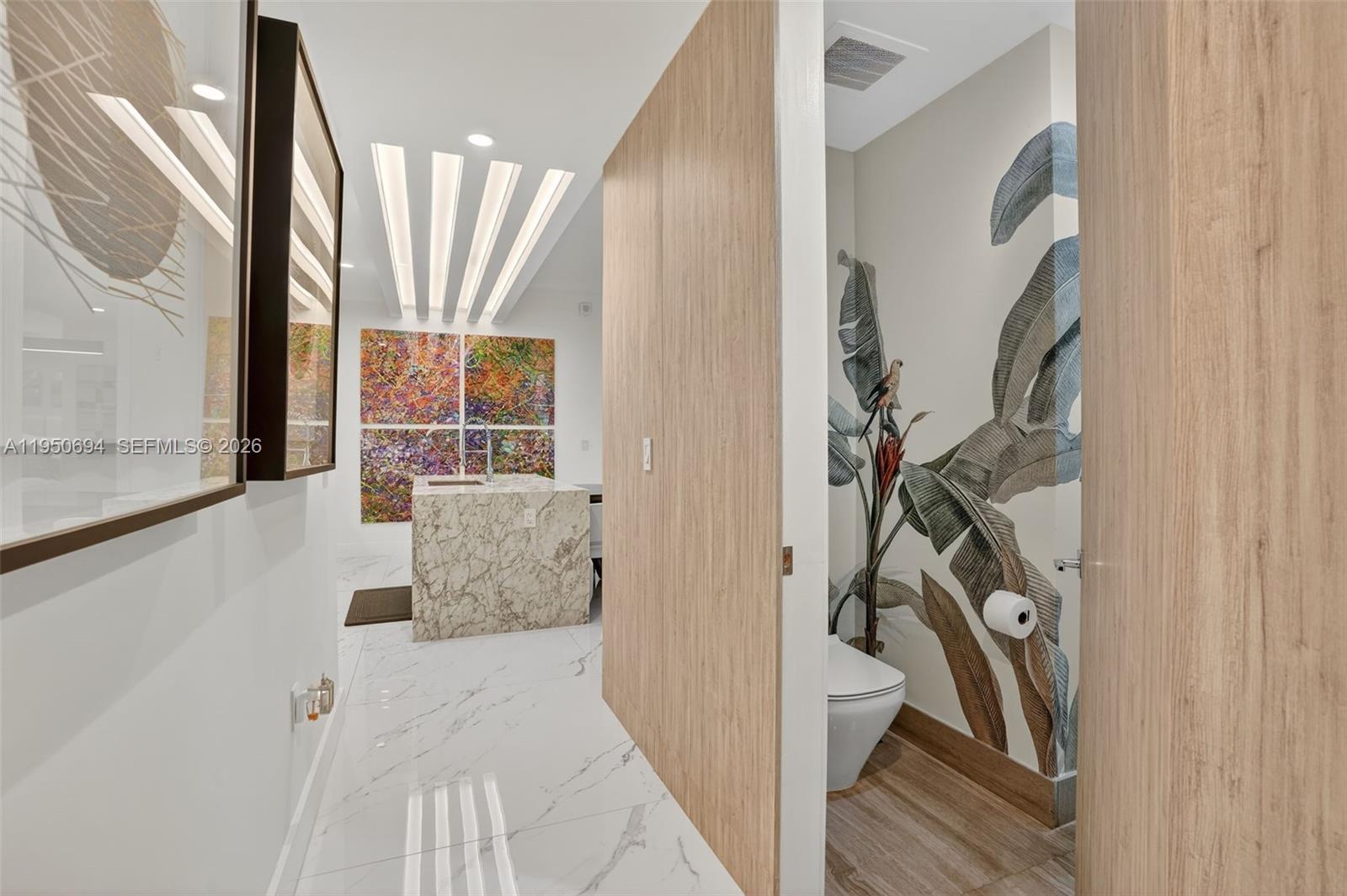 5775 Collins Ave # 405