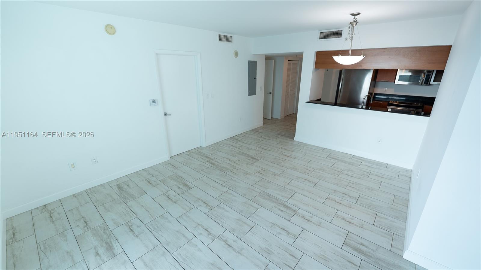 1800 N Bayshore Dr # 2302