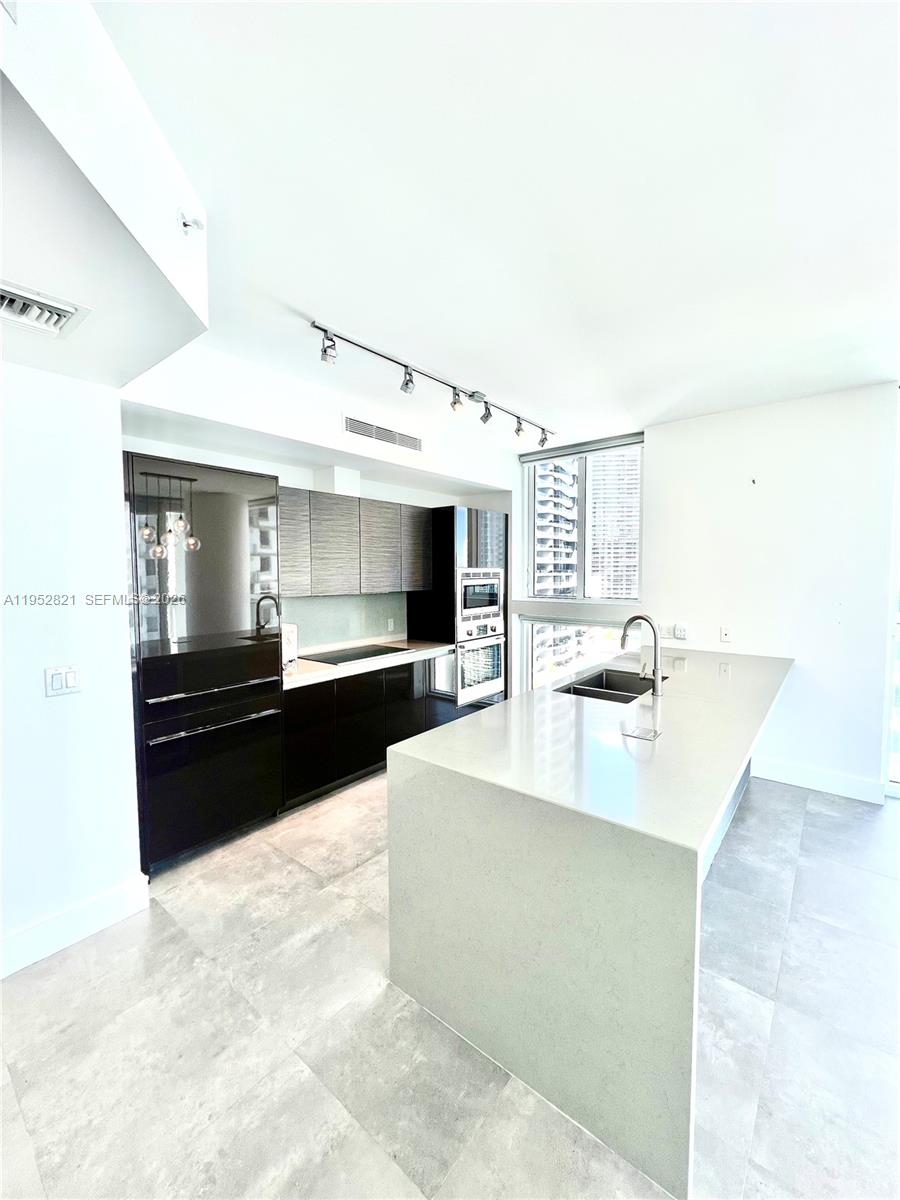 1080 Brickell Ave # 2508