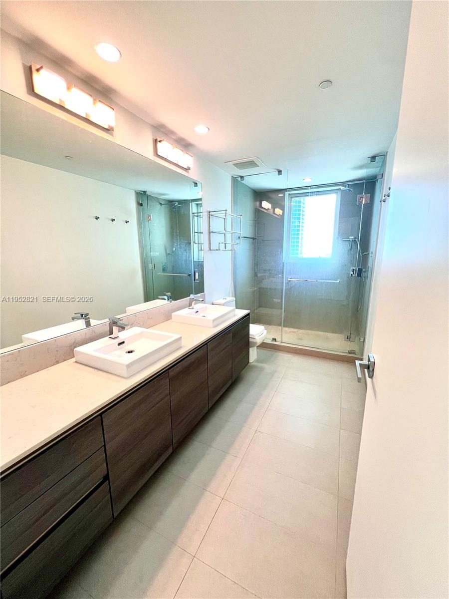 1080 Brickell Ave # 2508