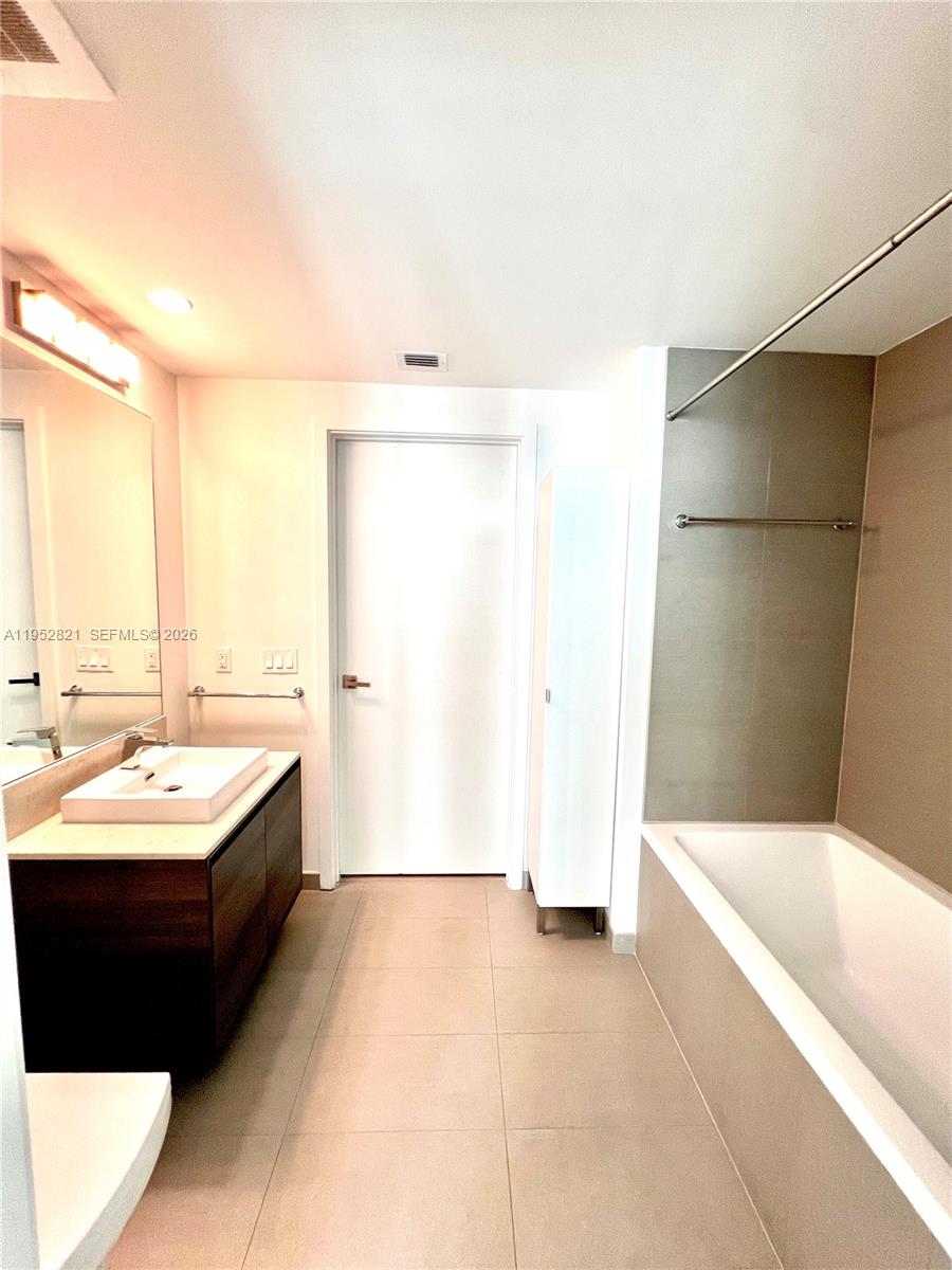 1080 Brickell Ave # 2508