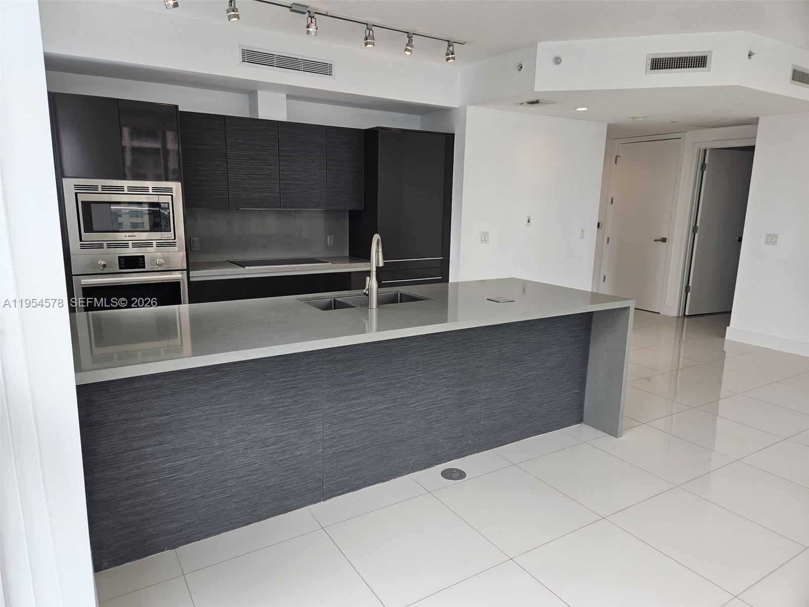1080 Brickell Ave # 1500