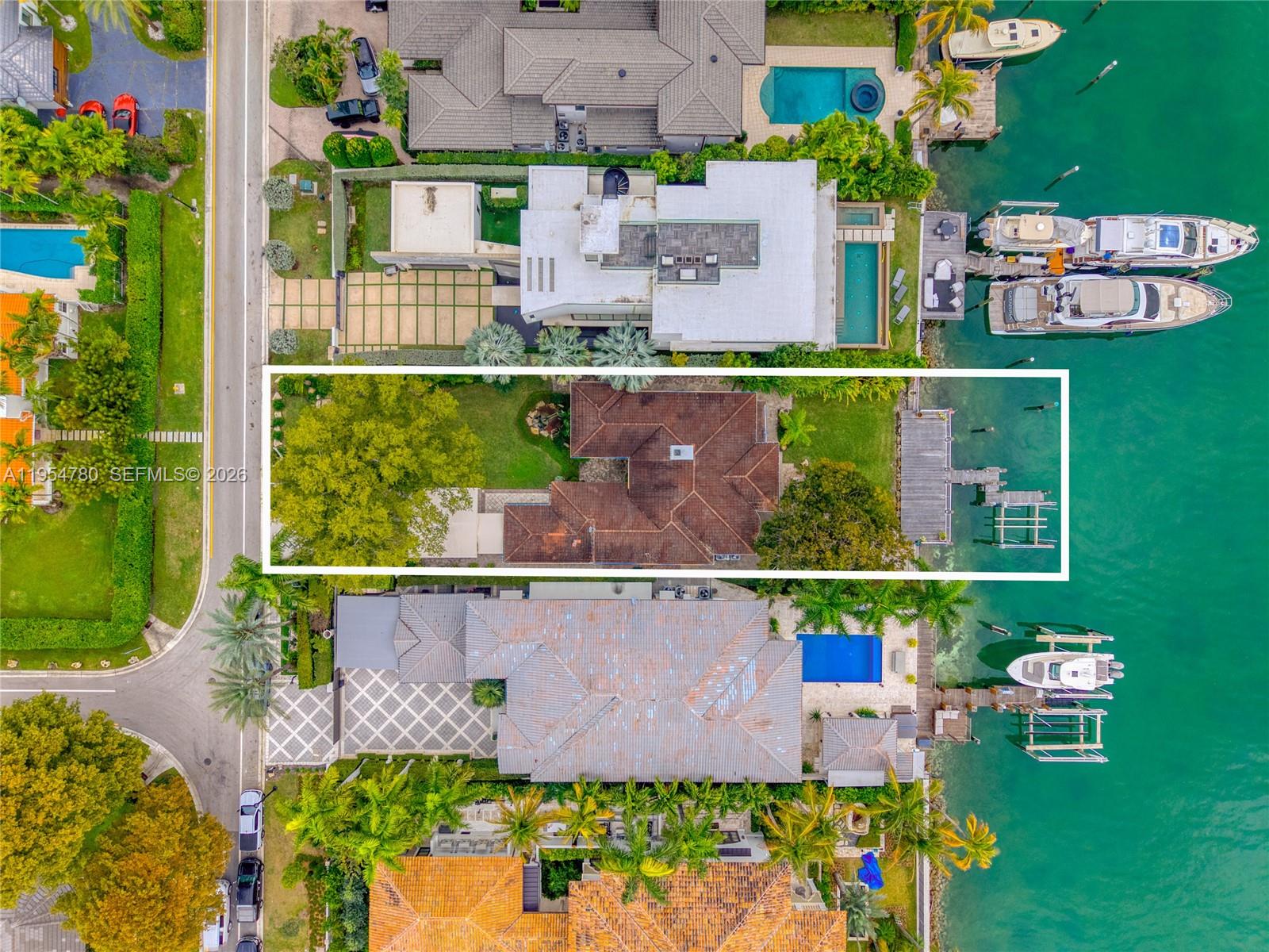 170 S Hibiscus Drive