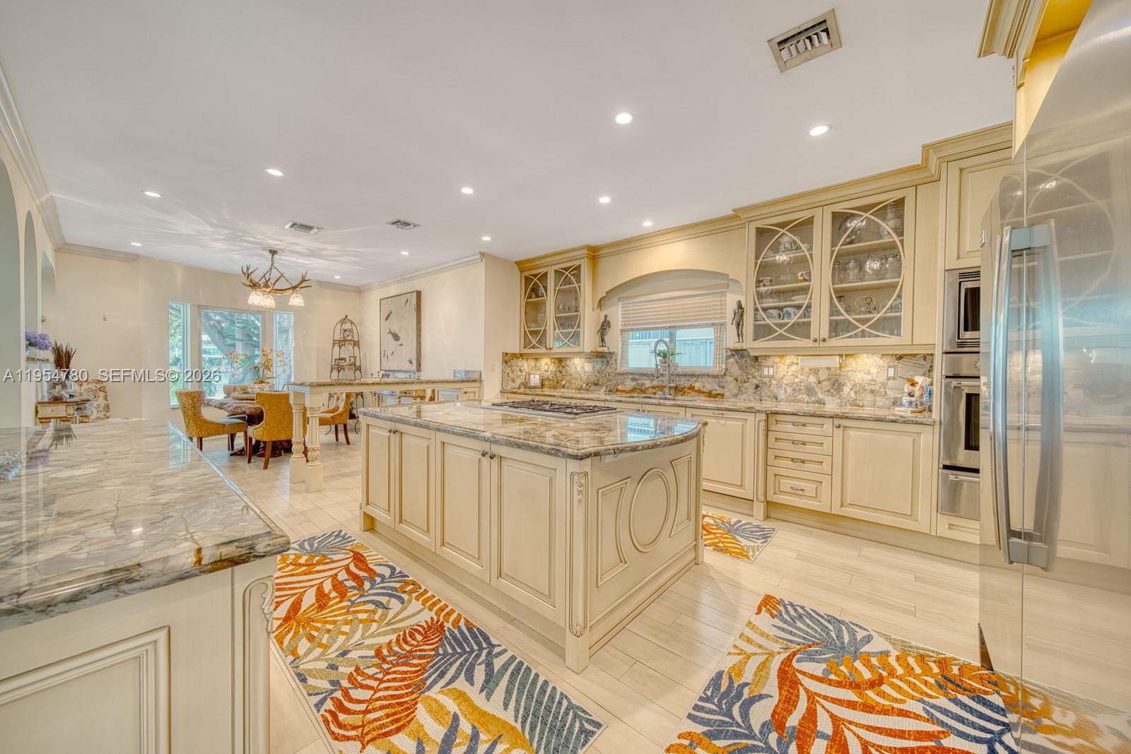 170 S Hibiscus Drive