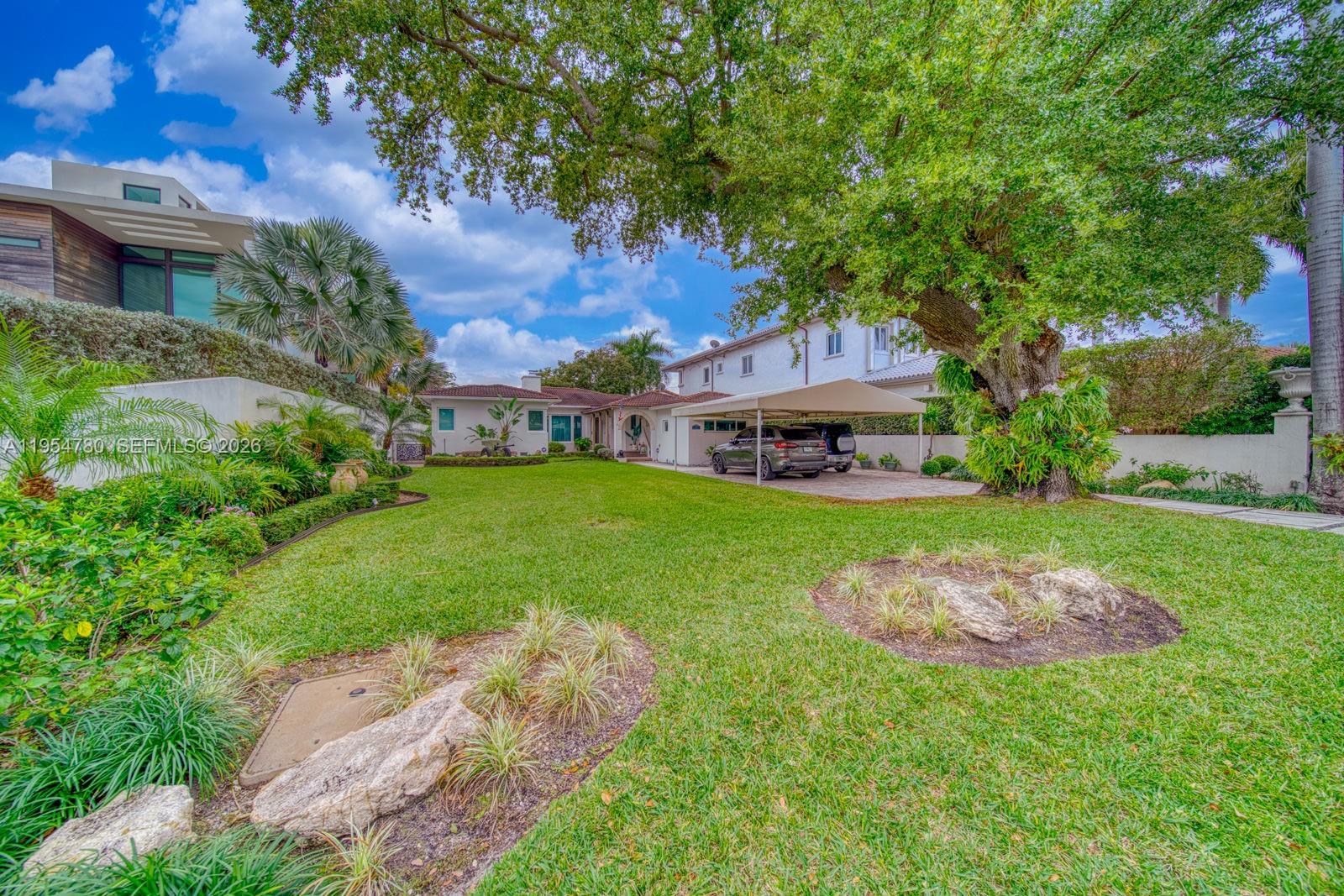170 S Hibiscus Drive