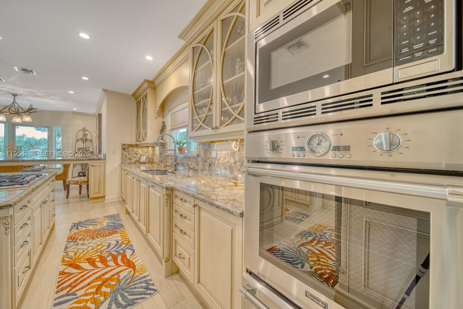 170 S Hibiscus Drive