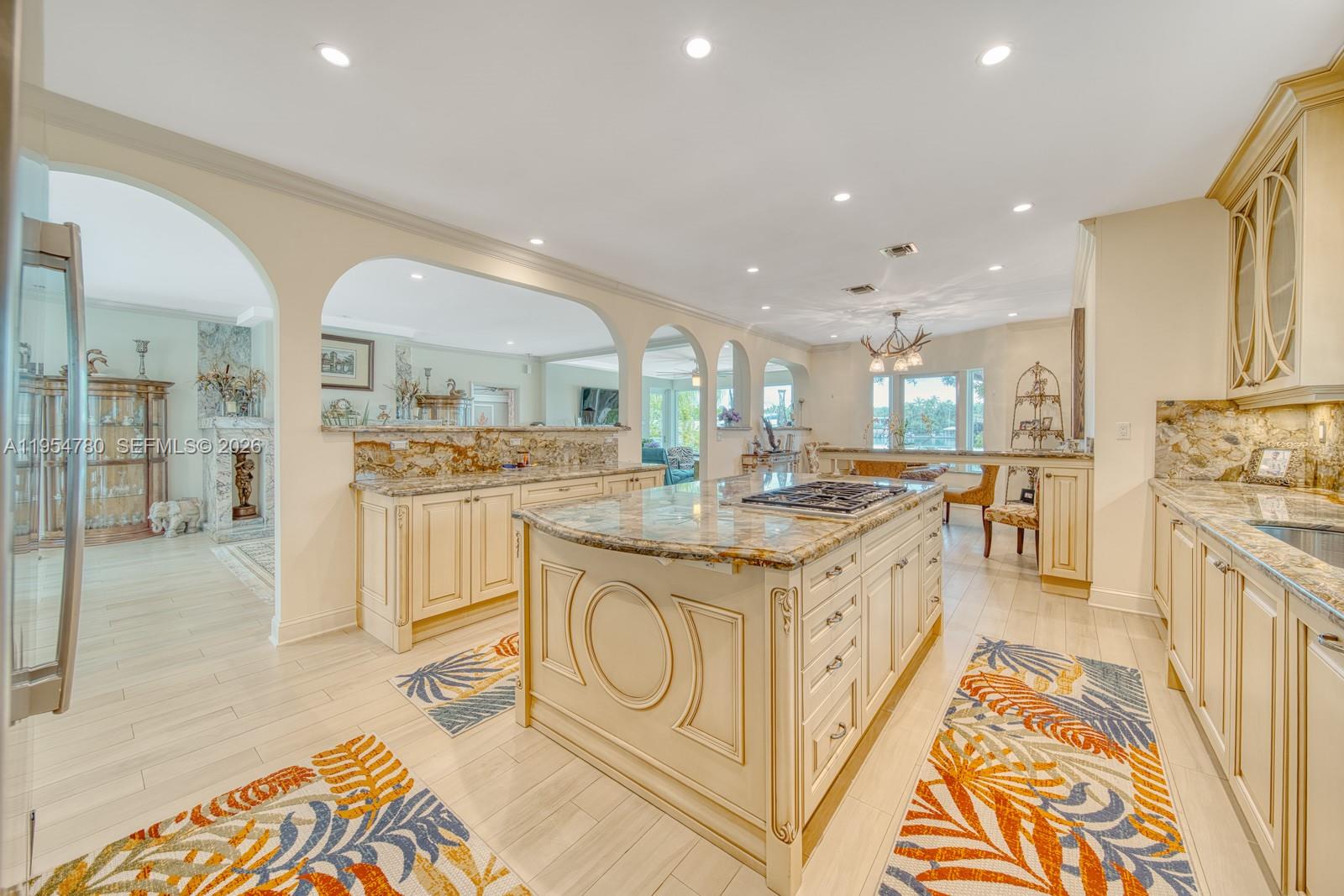 170 S Hibiscus Drive