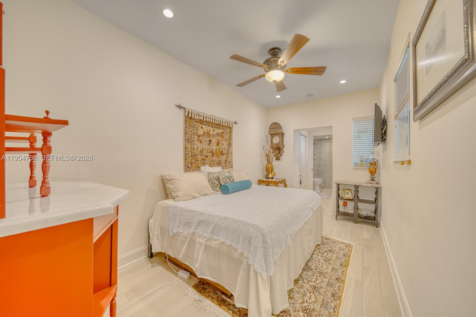170 S Hibiscus Drive