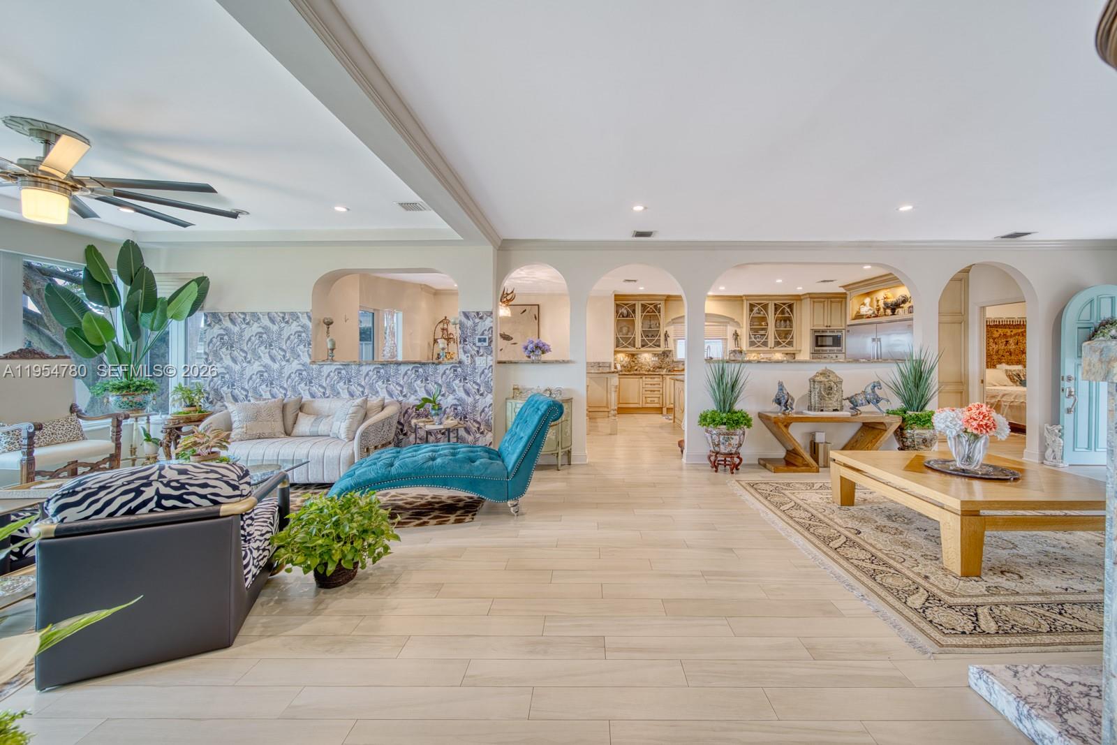 170 S Hibiscus Drive