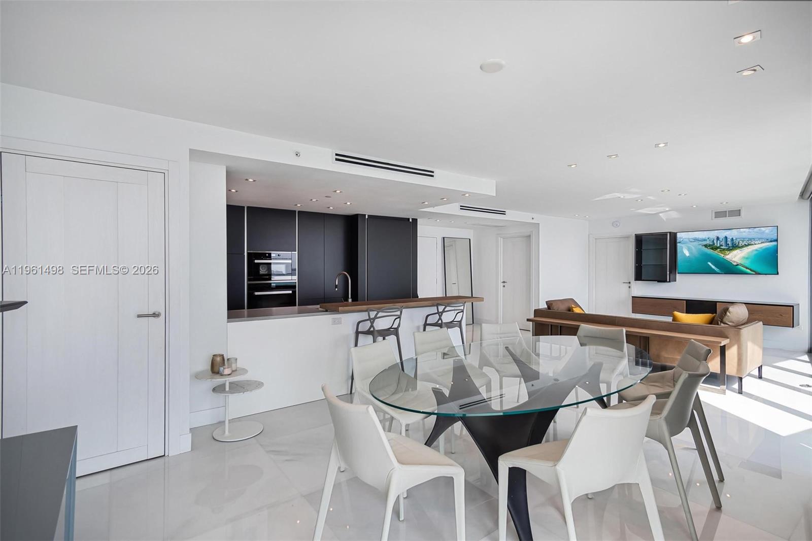 1331 Brickell Bay Dr # 33 Unit: BL-33
