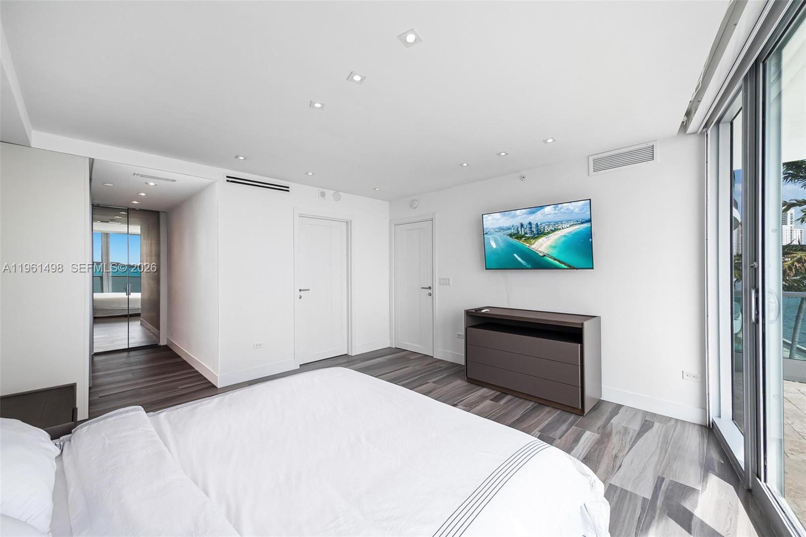 1331 Brickell Bay Dr # 33 Unit: BL-33