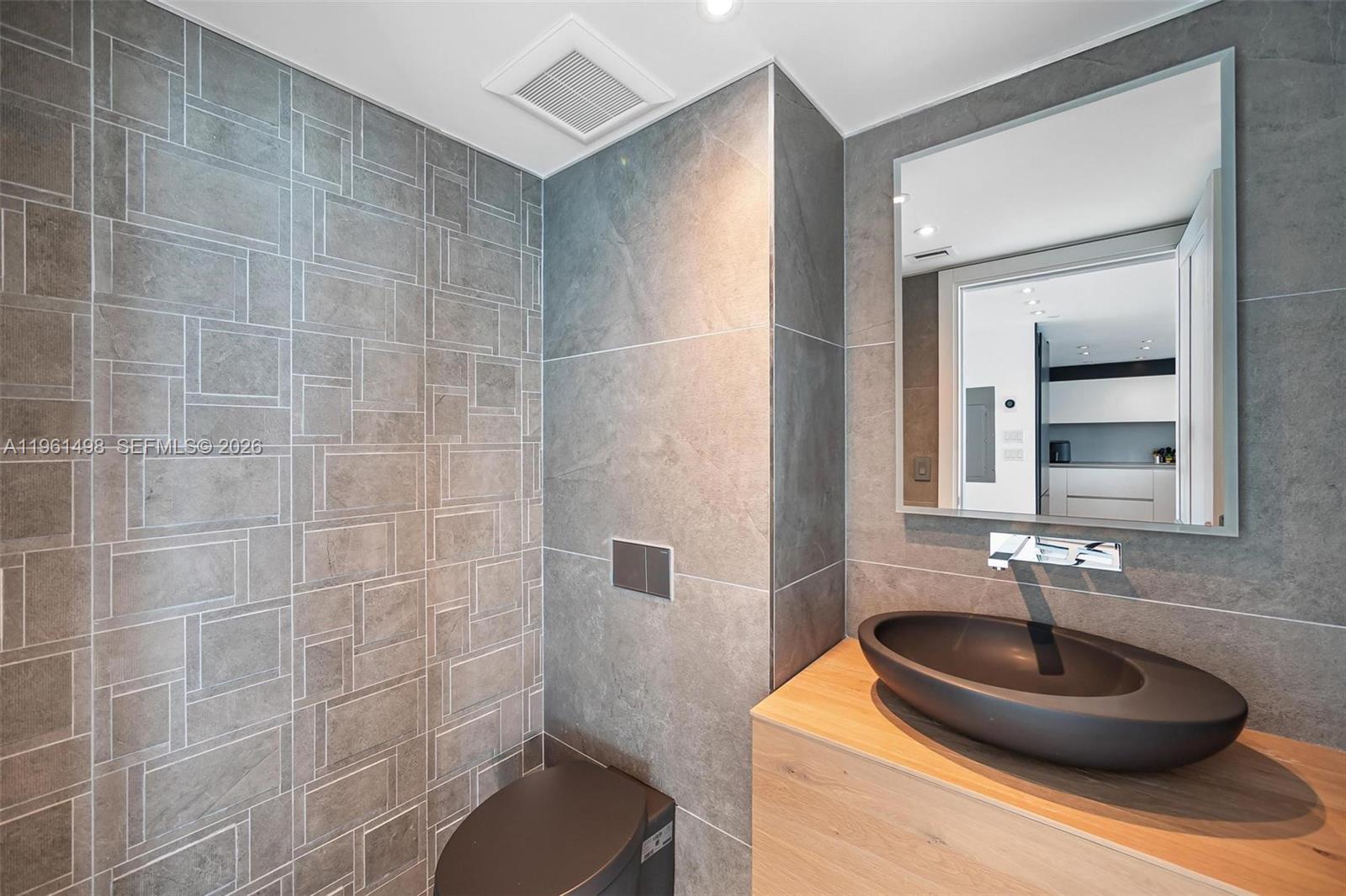 1331 Brickell Bay Dr # 33 Unit: BL-33