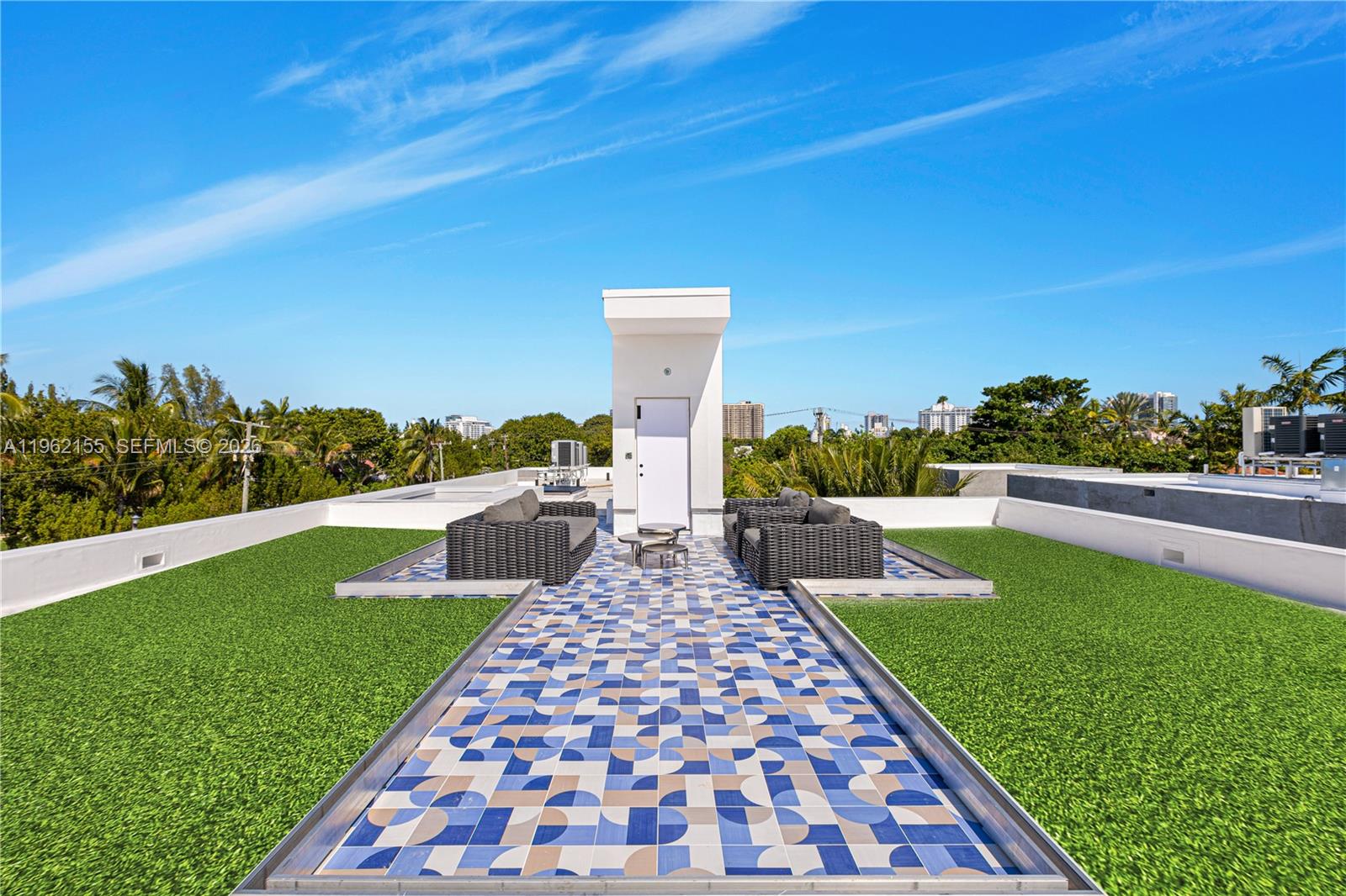 2499 N Meridian Avenue