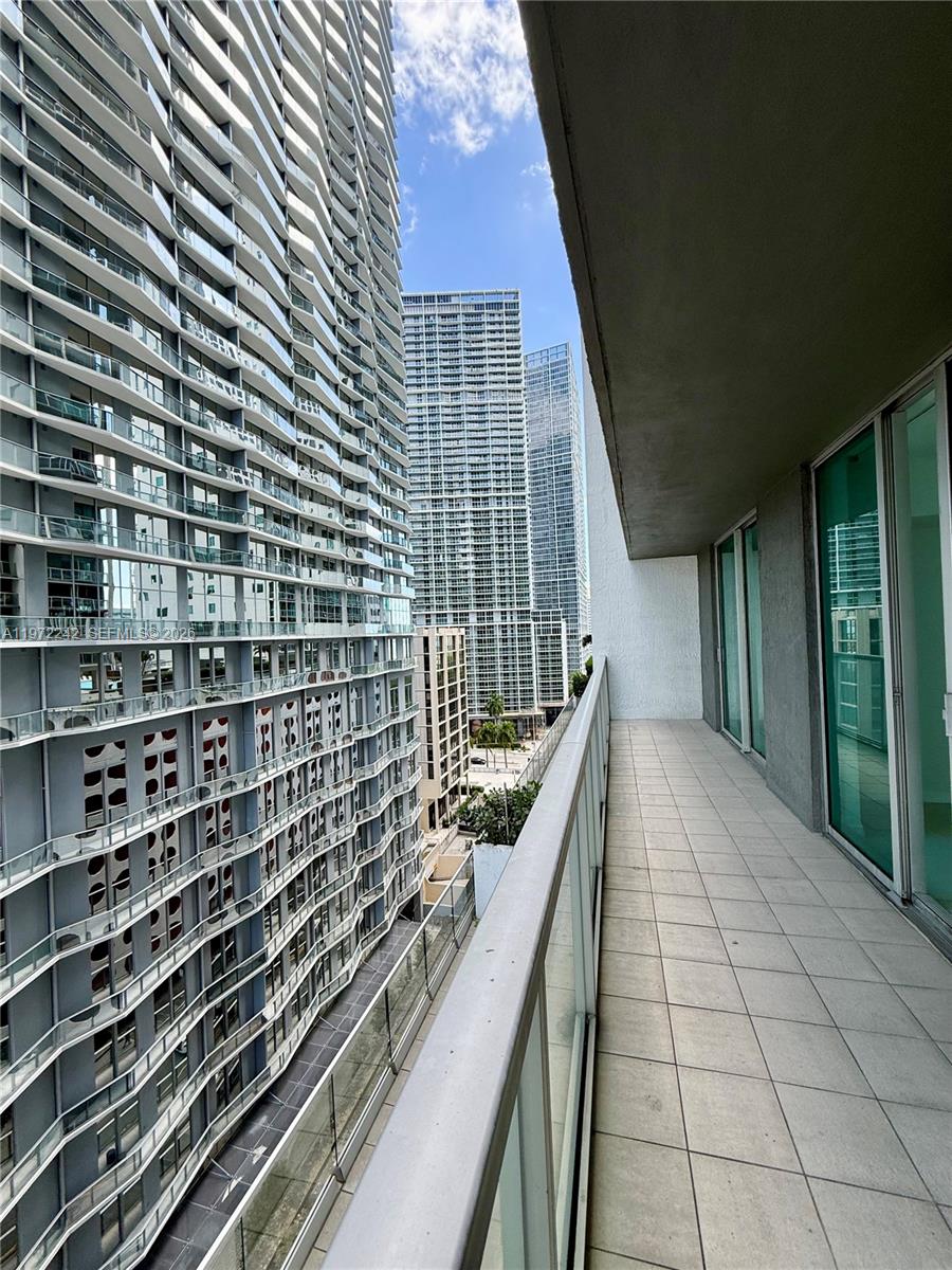 55 SE 6th St # 1201