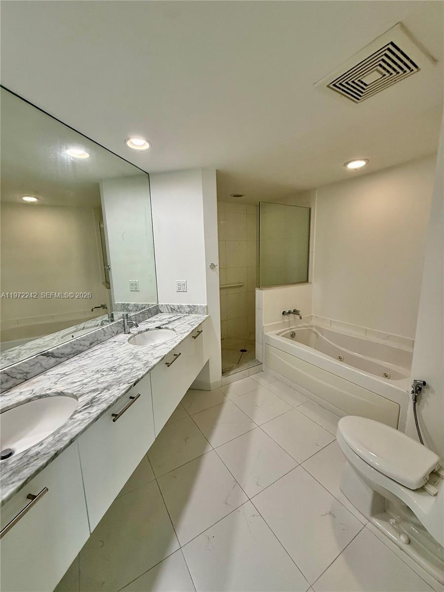 55 SE 6th St # 1201