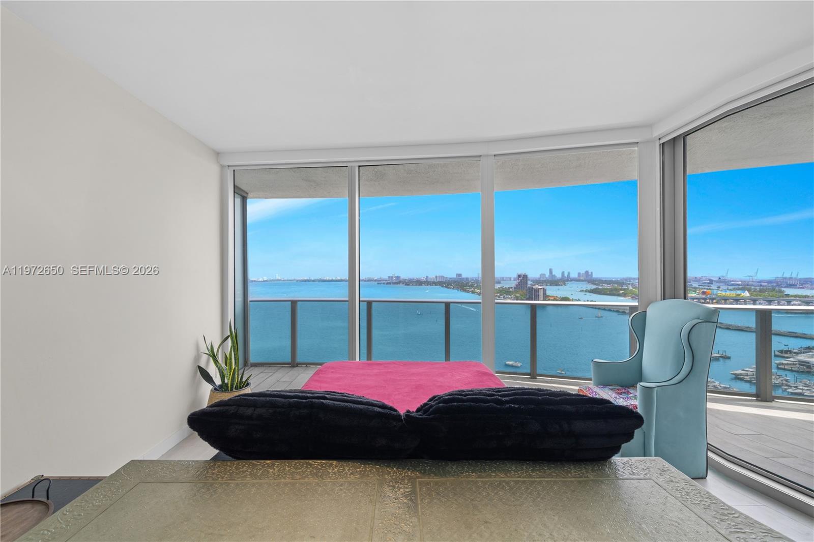 488 NE 18th St # 2112