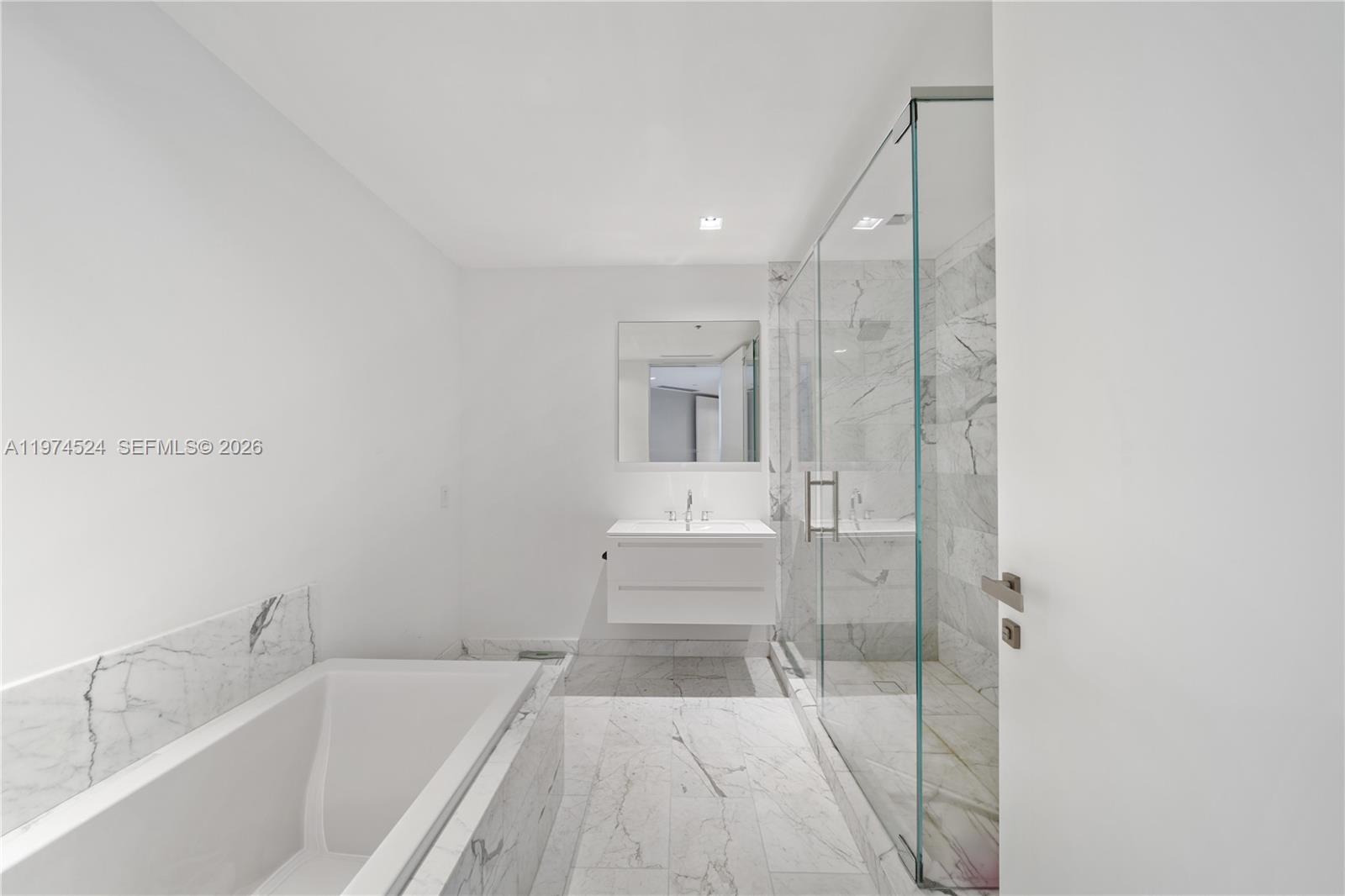 Palazzo Del Sol 7043