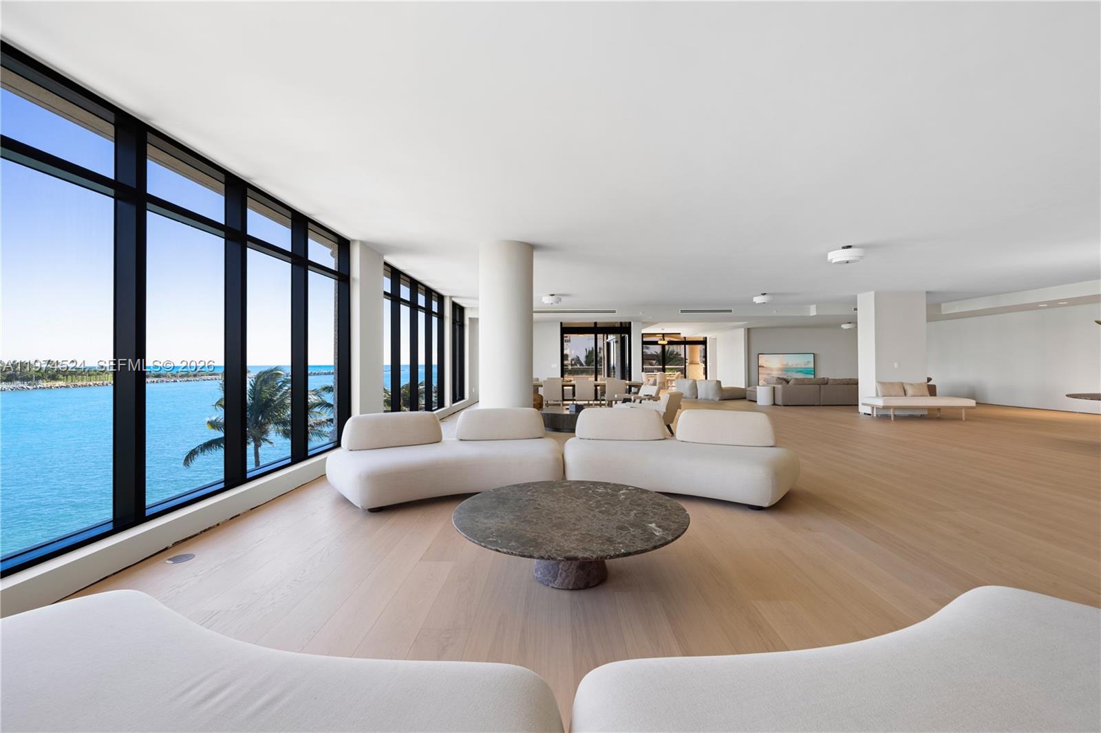 Palazzo Del Sol 7043