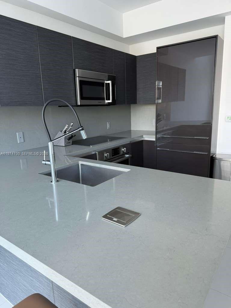 1080 Brickell Ave # 303