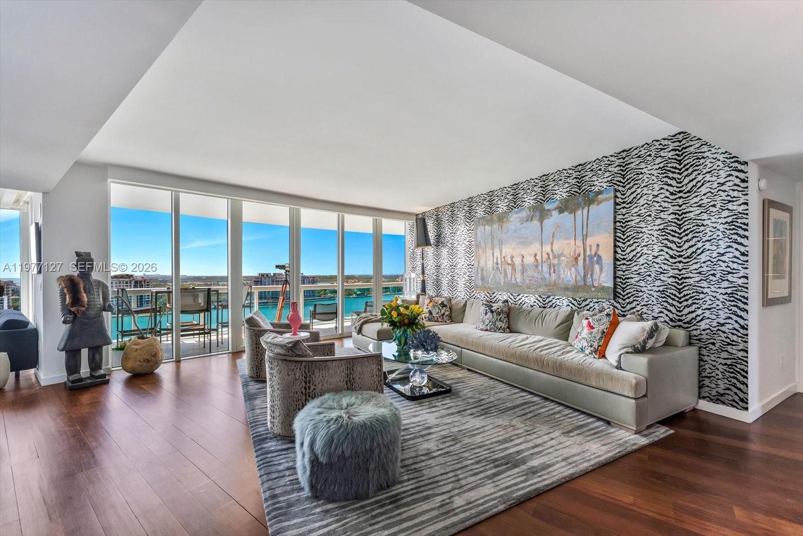 Murano at Portofino 1503